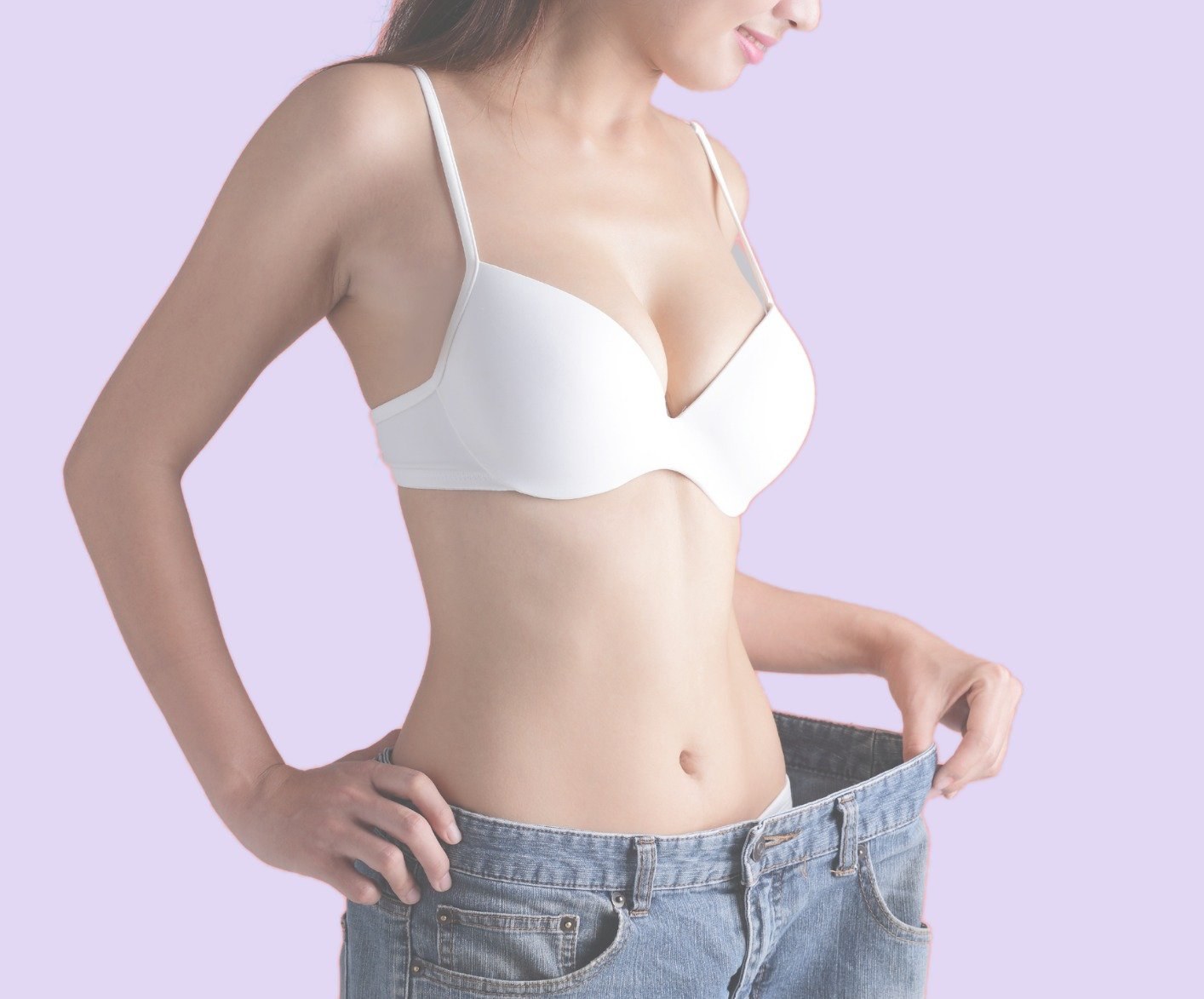 ウエストが細くなった女性(イメージ)